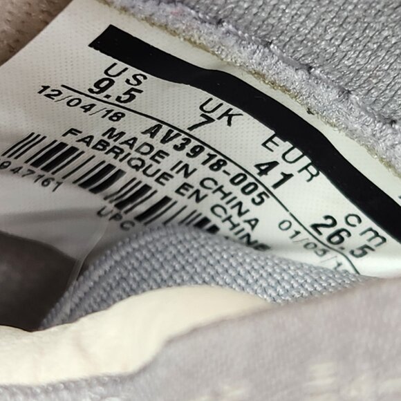 Nike Air Jordan 1 Retro Low Slip-On - Picture 9 of 9